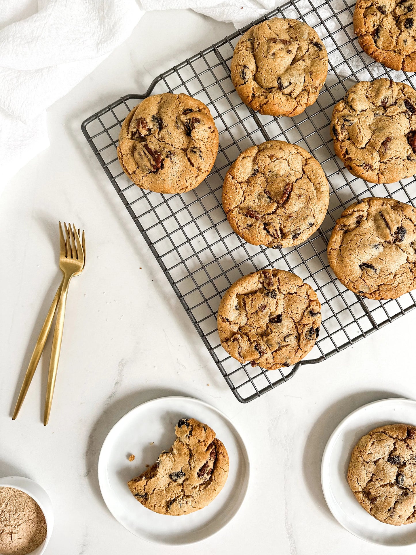 N'Oatmeal Cookies - Nowhere Bakery