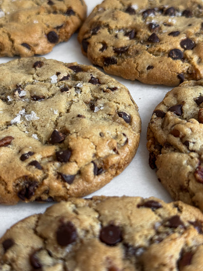 Pecan Choc Chip Cookie